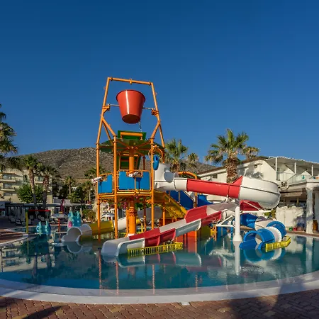 Star Village & Water Park הרסוניסוס