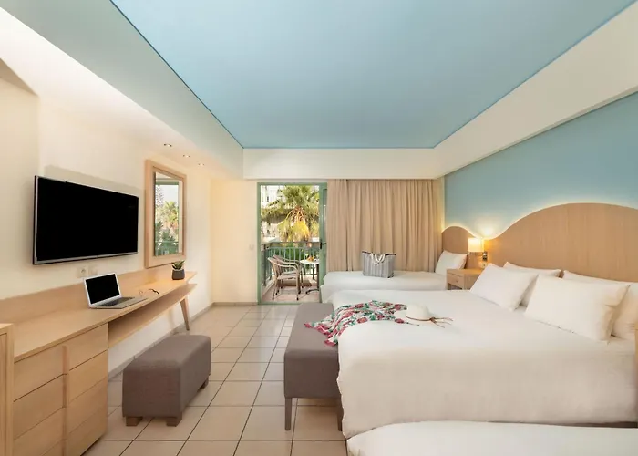 Star Village & Water Park הרסוניסוס