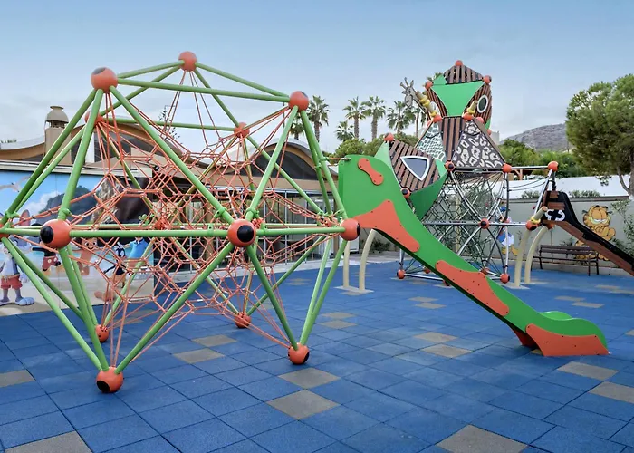 אתר נופש Star Village & Water Park