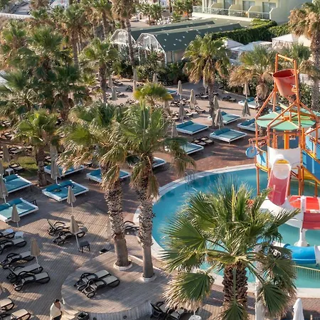 リゾート スター ビーチ ビレッジ ＆ ウォーター パーク ヘルソニソス