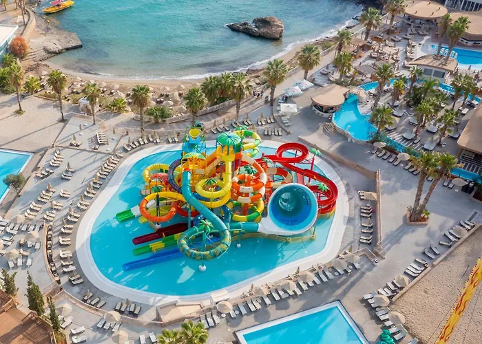 Complex Star Village & Water Park Hersonissos (Crete)