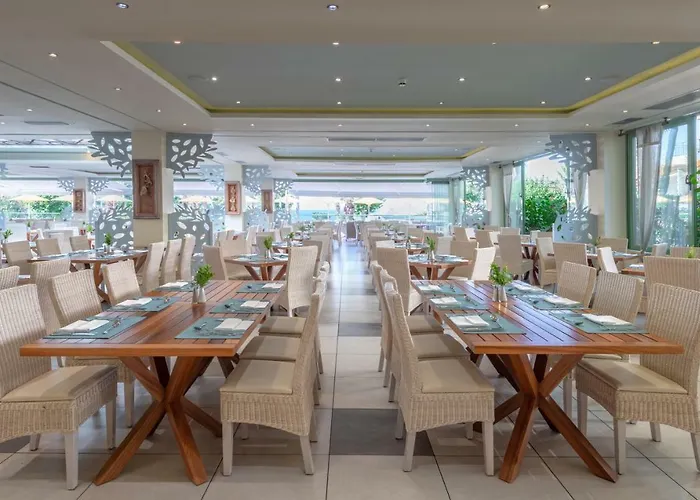 Star Village & Water Park 4*