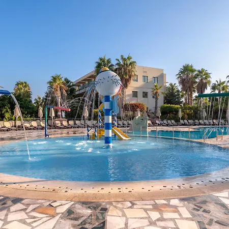 Resort Star Village & Water Park Hersonissos (Crete)
