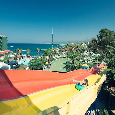 Star Village & Water Park Resort 4*