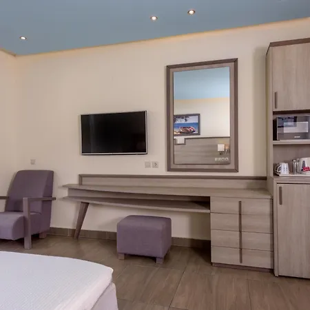 Rezort Star Village & Water Park 4*