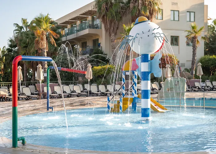 Star Village & Water Park 4*