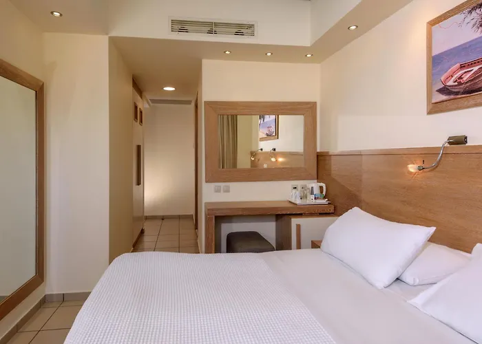 Star Village & Water Park 4*